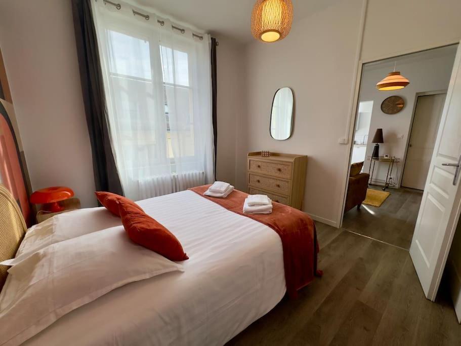Appartement Le Seventies à Saumur Extérieur photo