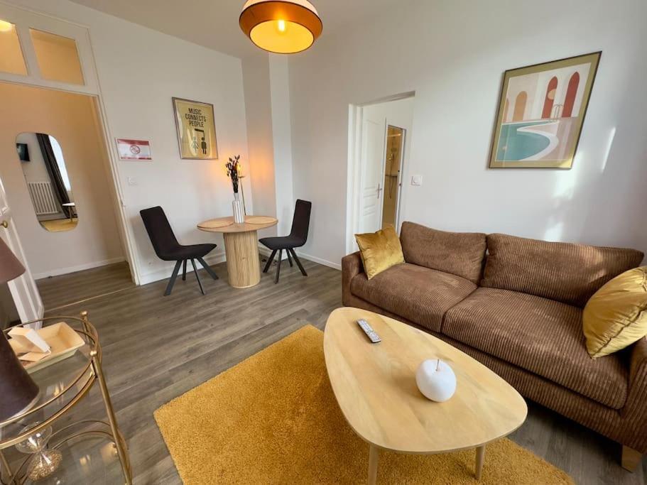 Appartement Le Seventies à Saumur Extérieur photo