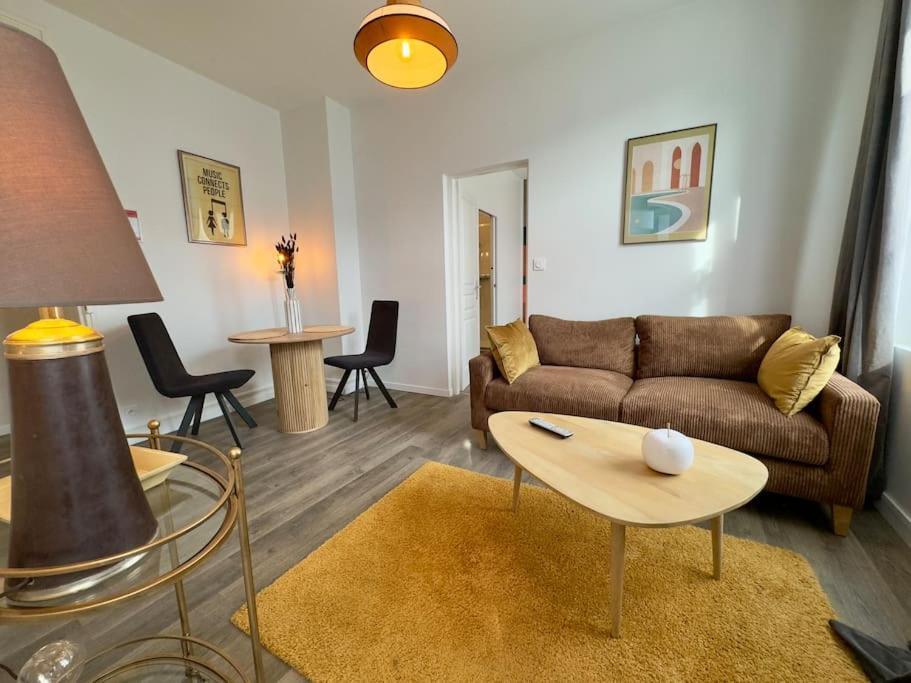 Appartement Le Seventies à Saumur Extérieur photo